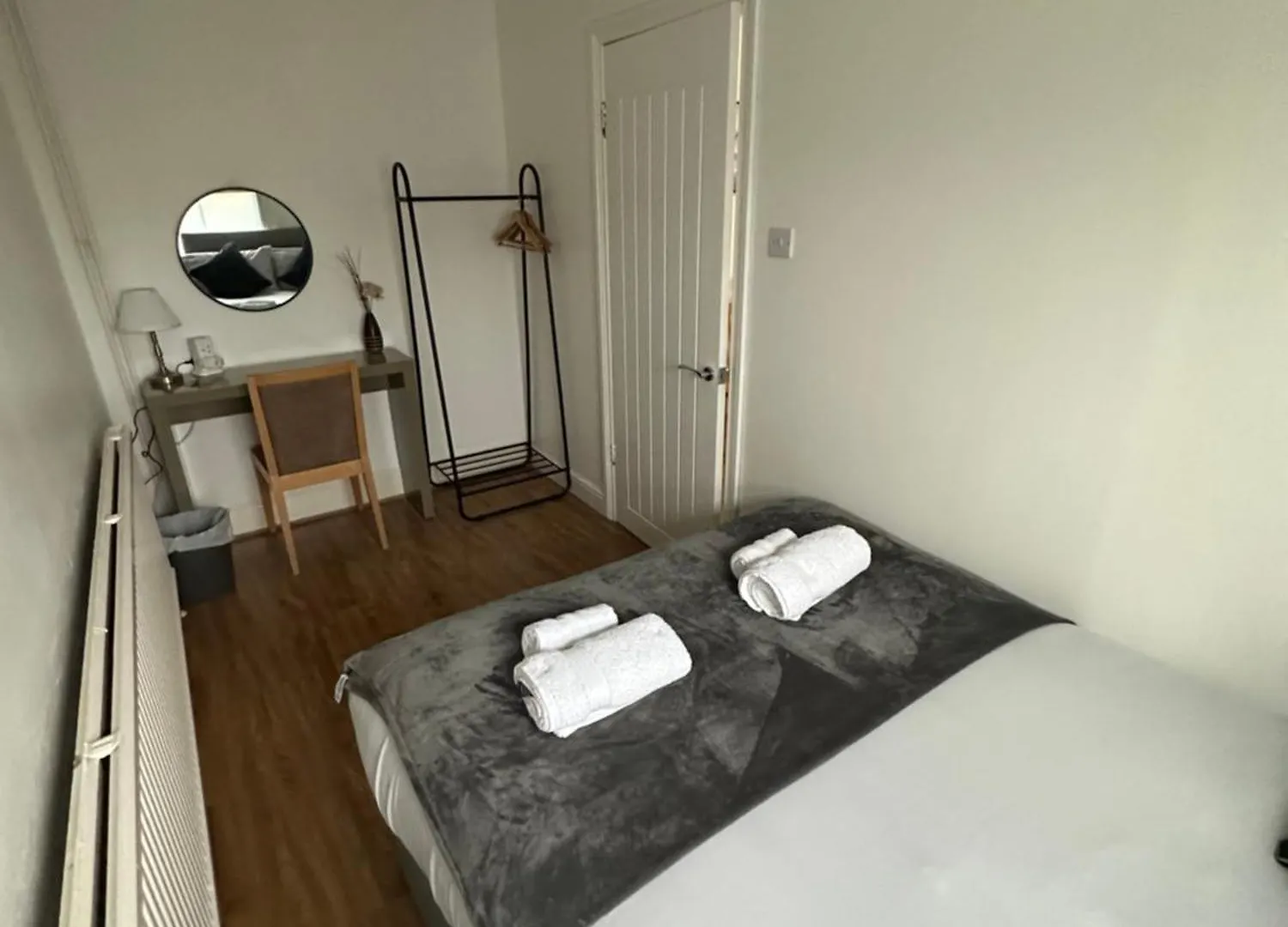 3 Bed Flat With Pool Table Apartment Cambridge  United Kingdom